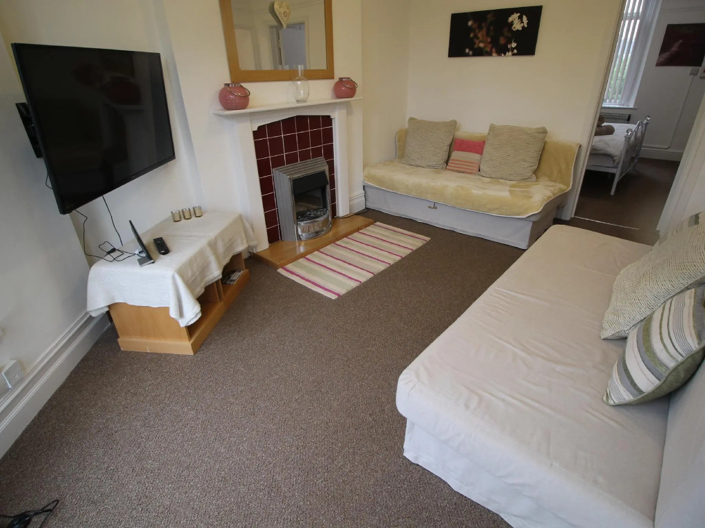 Oakfield Street Apartments by Cardiff Holiday Homes