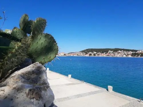 Apartments Tisno
