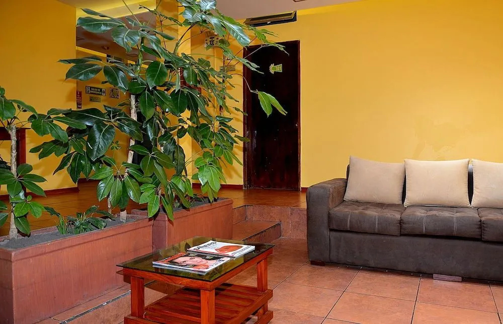 Hostal Terra 3 - BASE AÉREA