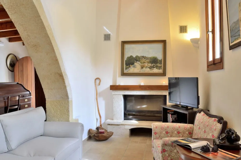 Mylo Villa