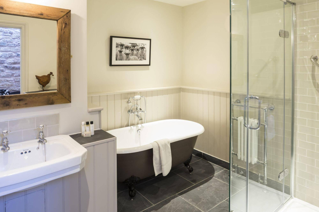 Tudor Farmhouse Hotel