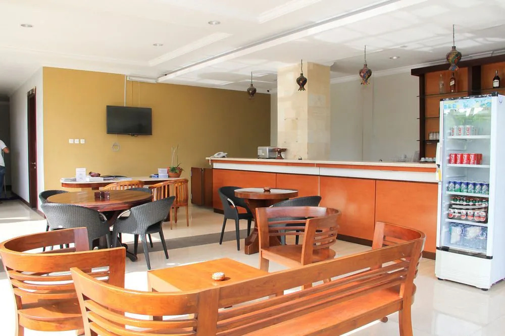 Airy Kuta Utara Pantai Batu Bolong 56 Canggu Bali