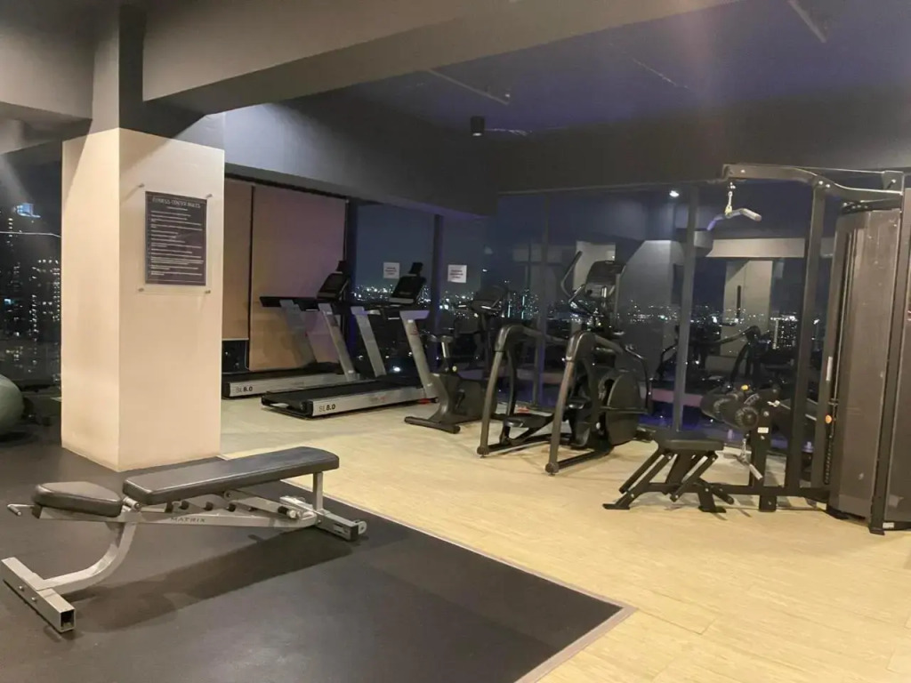Staycation 1BR Servce Aprtmnt 2px allows 5px 23011