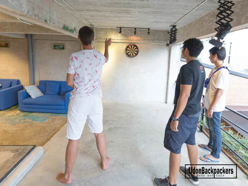 UdonBackpackers Beds and cafe