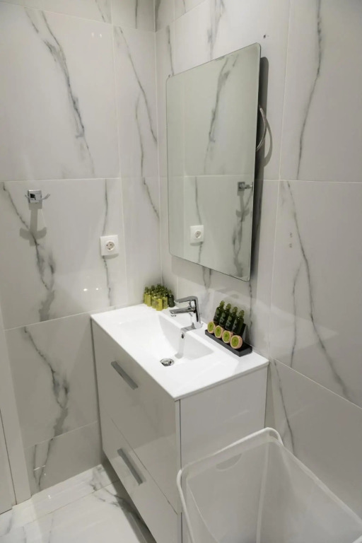 Stylish spacious apartment in Palaio Faliro (C1)