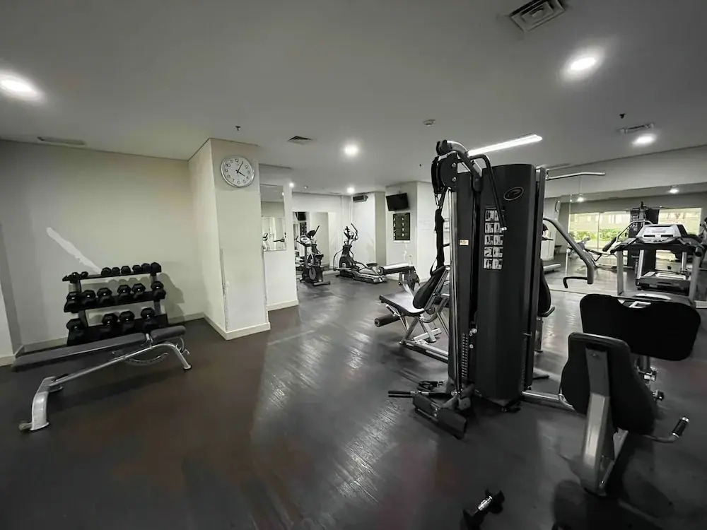 Salute de Madison Park Apartments
