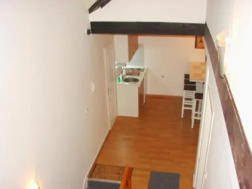 Kona Apartment
