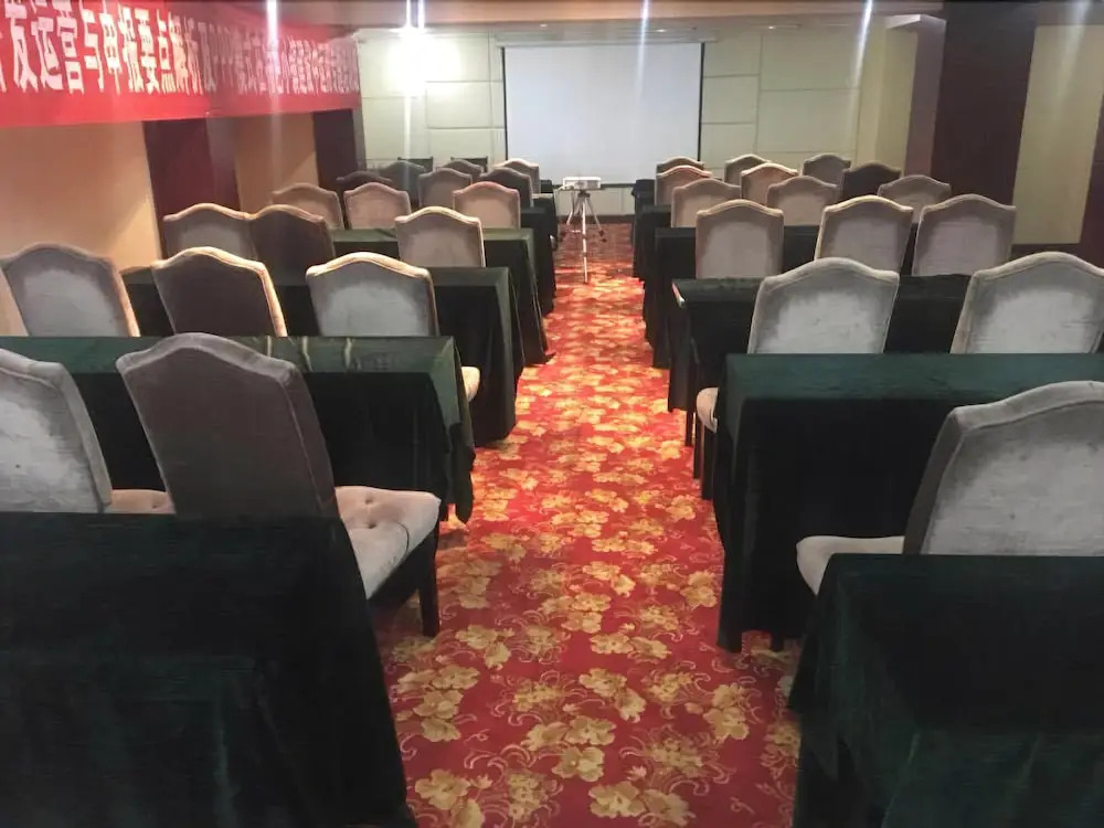 Rong Jiang International Hotel