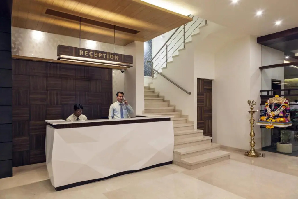 Hotel Chaitali - Pure Veg