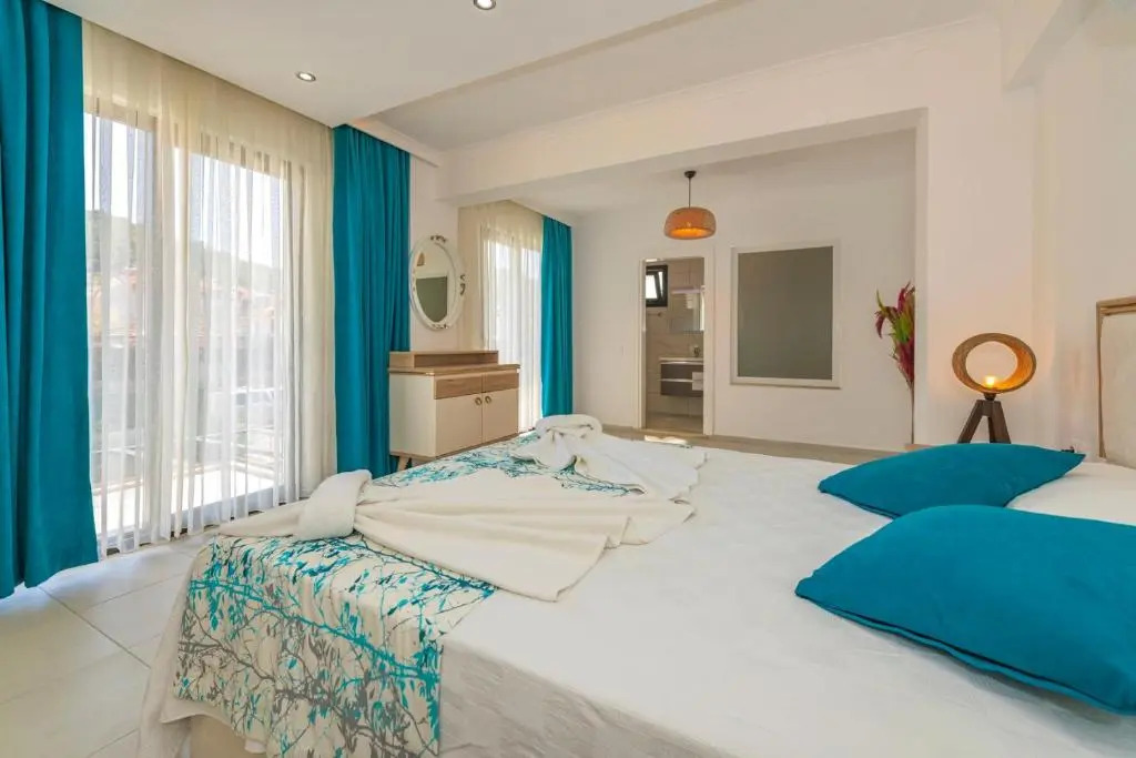 Hisar 1 - 4 Bedroom Holiday Villa in Hisarönü