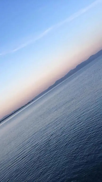 La Vita apartments 10 min from the airport,near the sea!
