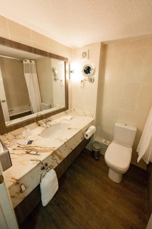 Holiday Inn Newport by IHG