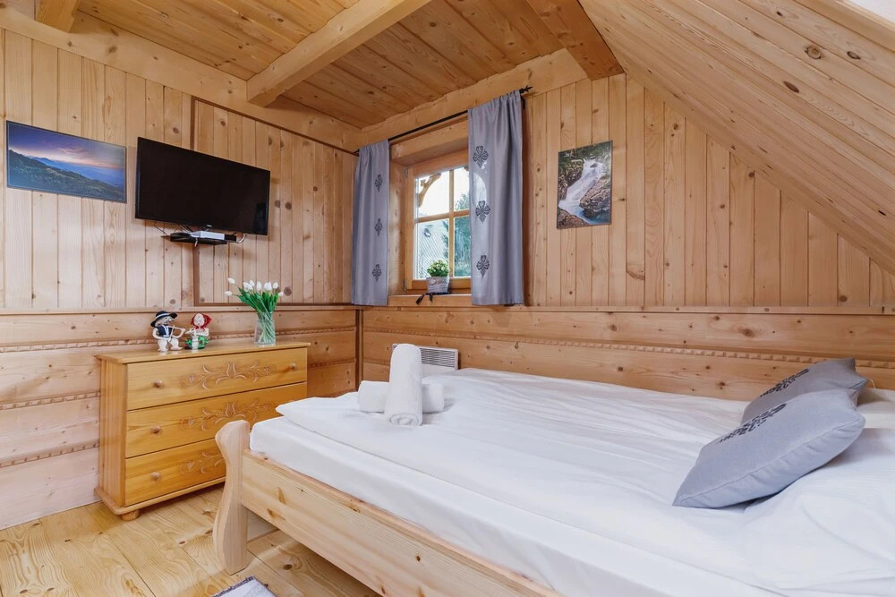 Luxurious Highlander Cottage by Renters