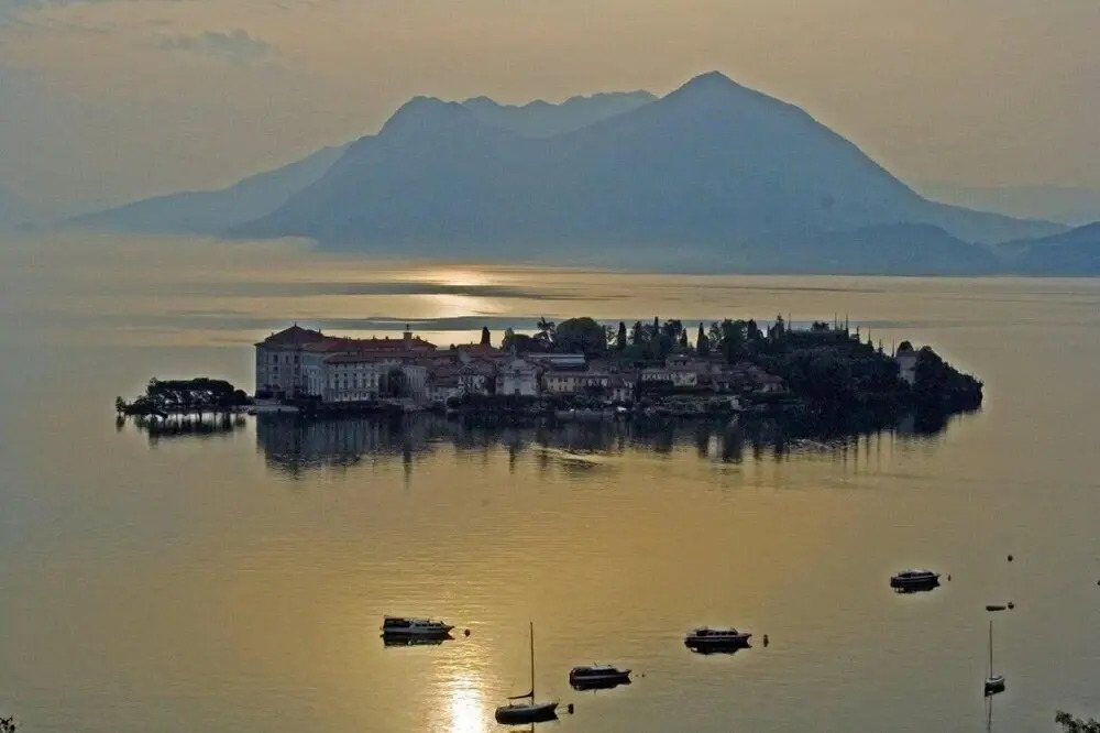 Villa Gaia With the Best View Lake on the Borromee Island