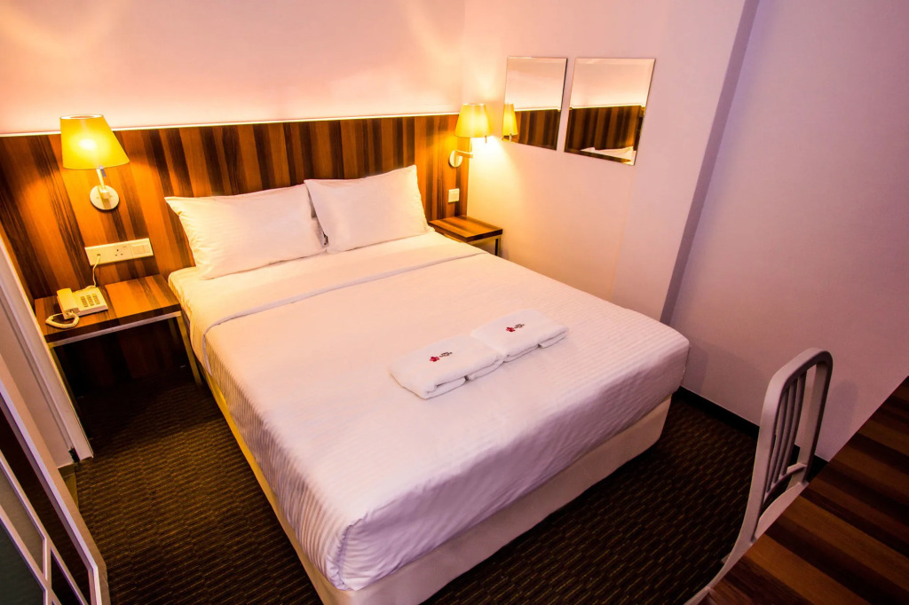 ZEN Rooms Sakura Boutique Hotel
