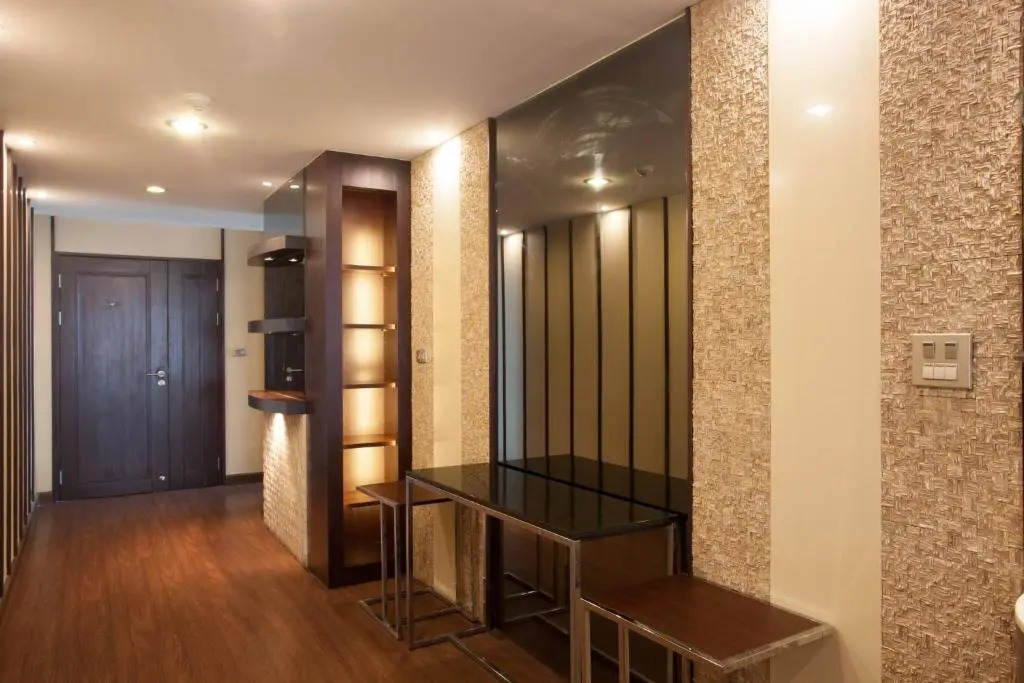 7C - 2 Bedroom Downtown Apartment With Shared Pool