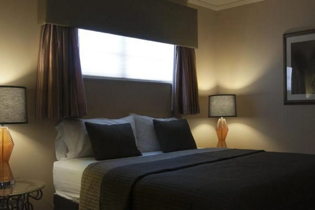 Hibiscus Suites - Gateway to Siesta Key