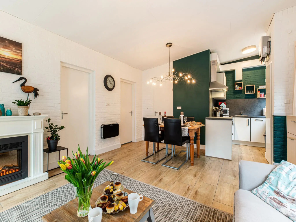 Holiday Home in Noordwijkerhout near Lake