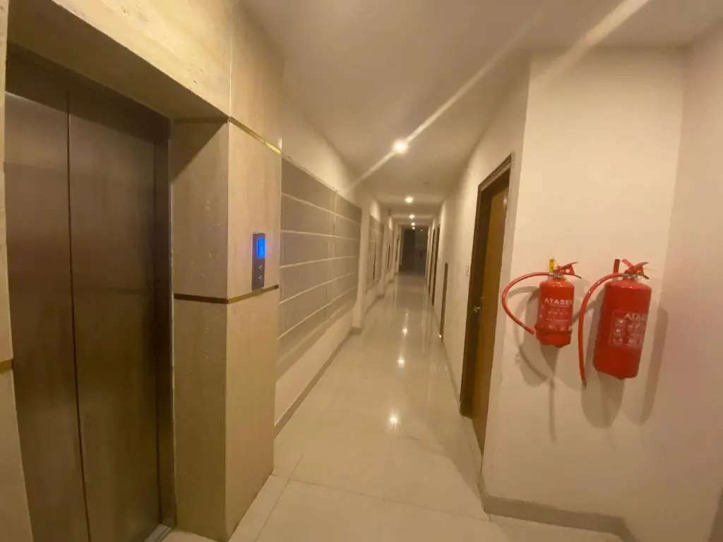 Hotel Ambika Residency Manali