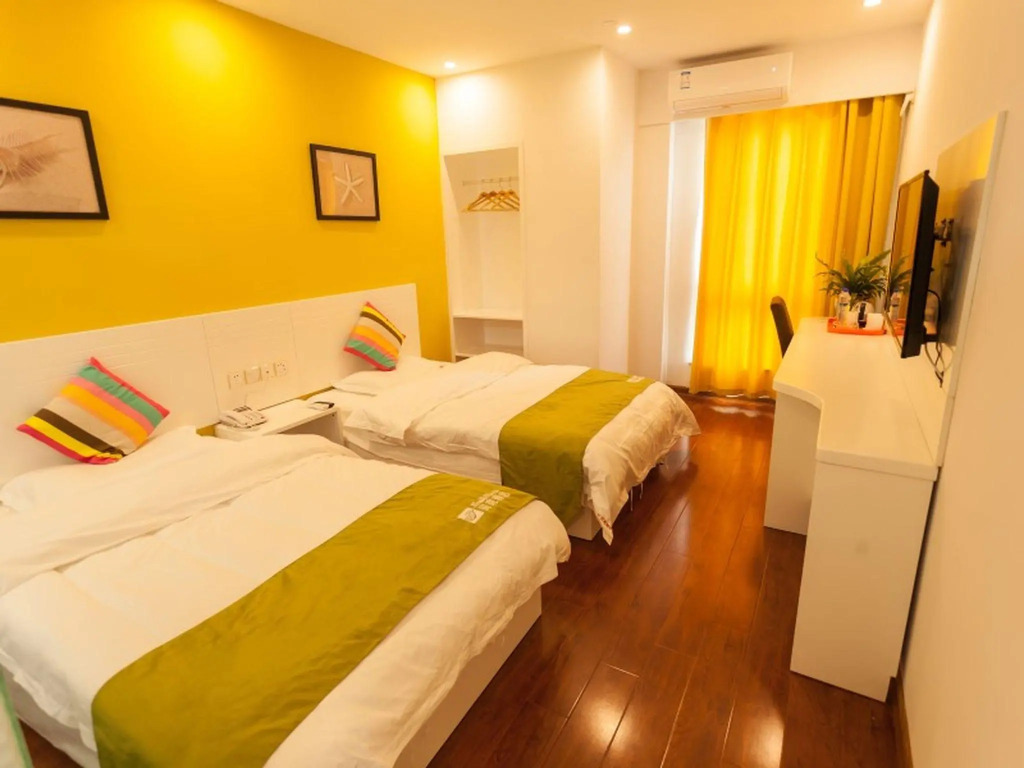 Shell Hefei Economic Development Zone HK & Macao Square Hotel