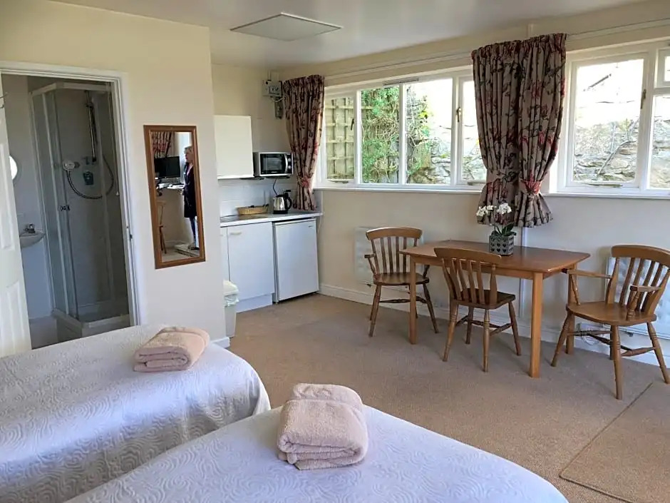 Whiteshoots Cottage