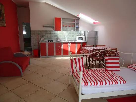 Trbović Apartments Peaceful stay with Free Parking, Pet-Friendly, and Bike Storage in Umag