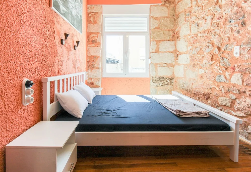 Modern Apartment With Roof Terrace in Athens