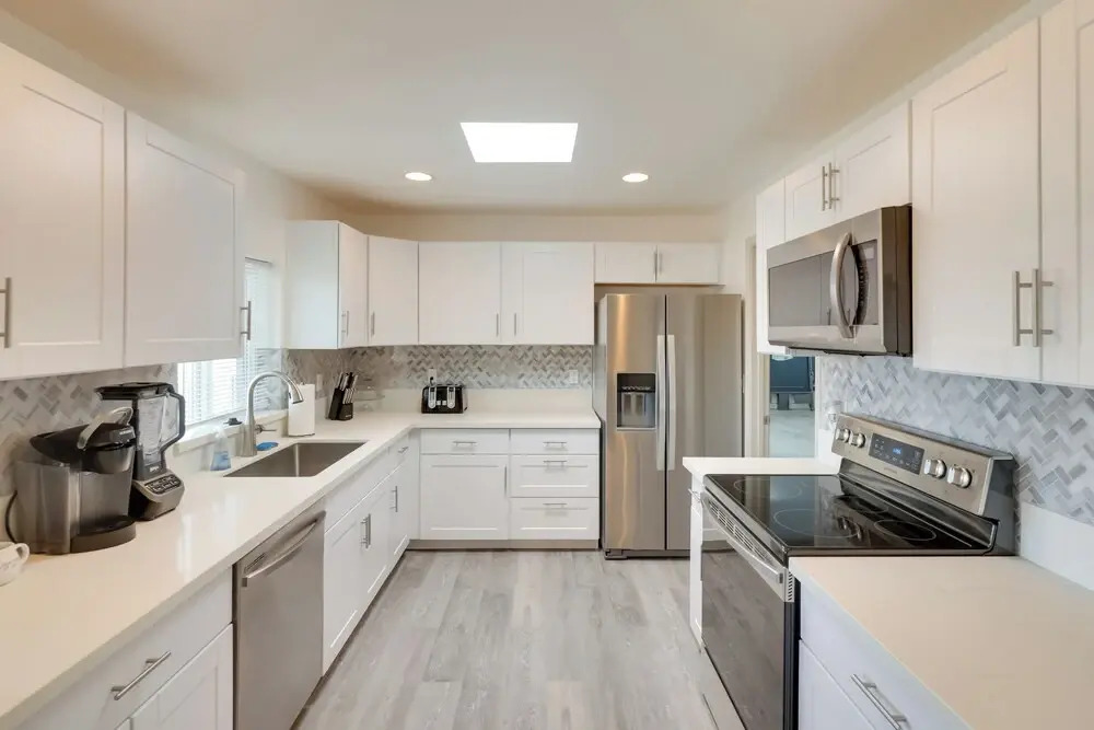 Putting Green, Pool Access: Lake Havasu City Home!