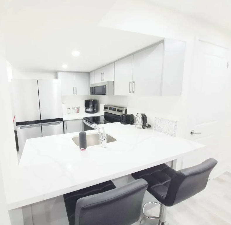 Niagara Cozy Suite - Modern 2bed 15 min to Falls
