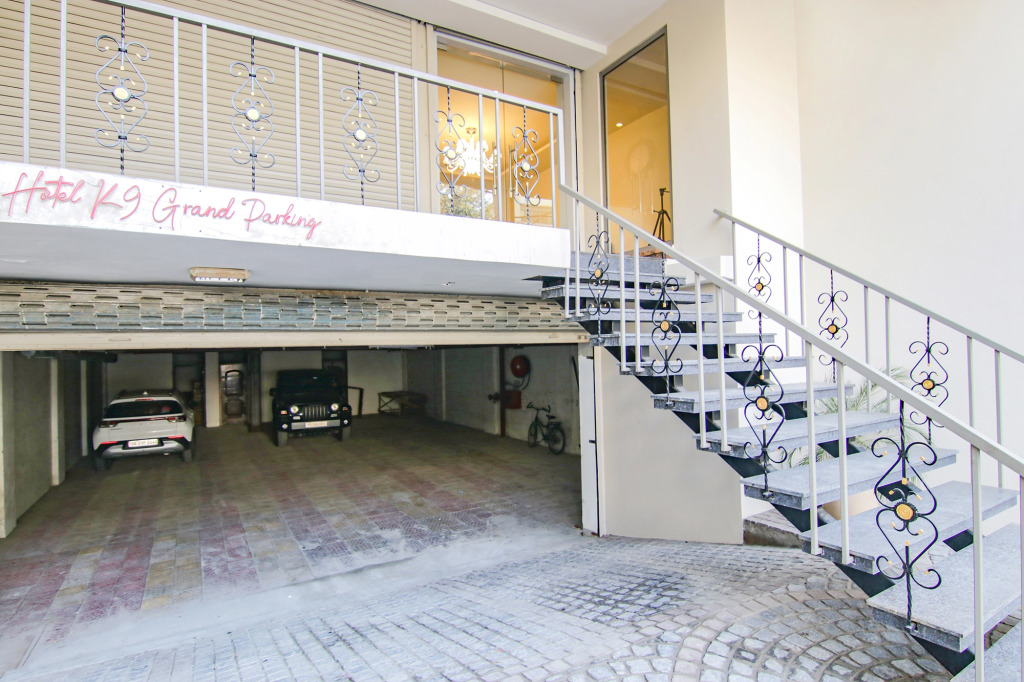 FabHotel Prime K9 Grand