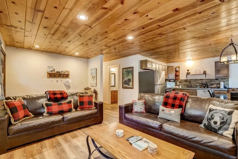 Come Snuggle Up at Cozy Bear Cabin!