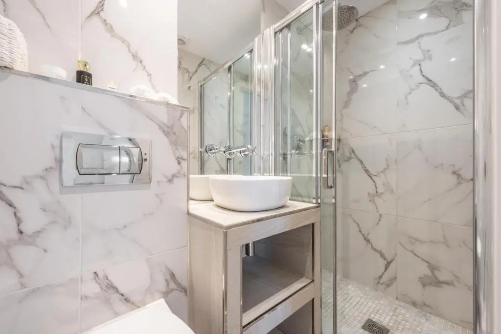 Azahara 1 8B Beautiful apartment frontline golf in popular Aloha