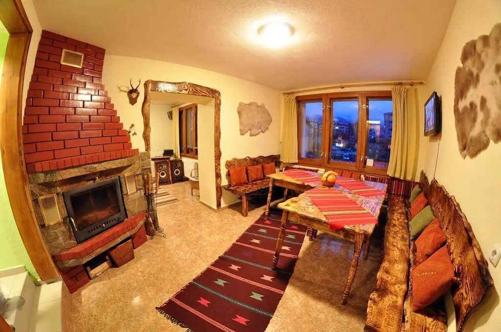Eco House Family Hotel