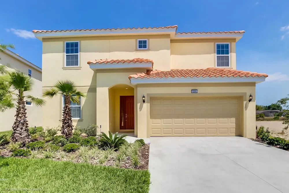 Solterra - 5204 Oakbourne Avenue
