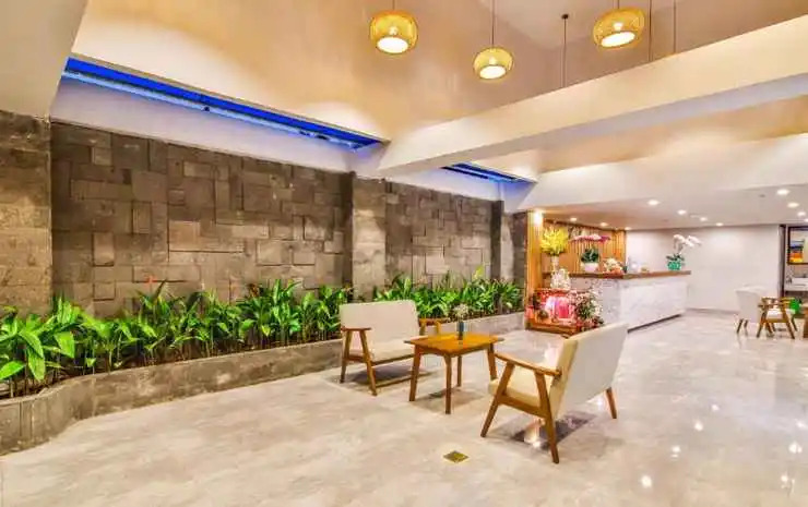 Grand Lee Hotel
