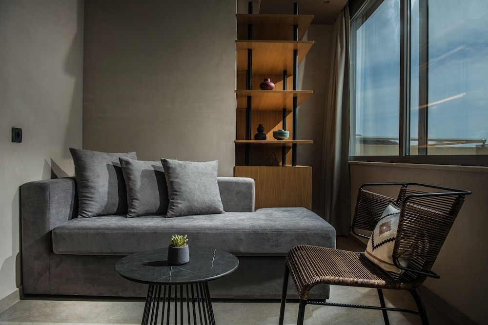 Riviera Boutique Hotel