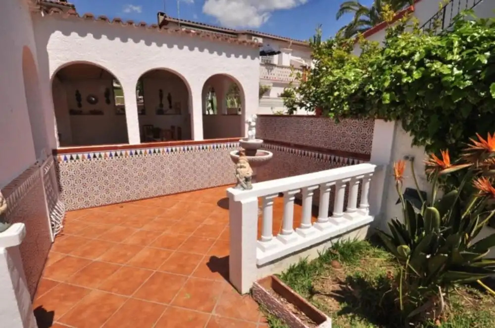 Villa Tranquila Para 8 Personas en Cambrils