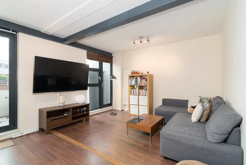 Beautiful Modern 2 bed Apartment