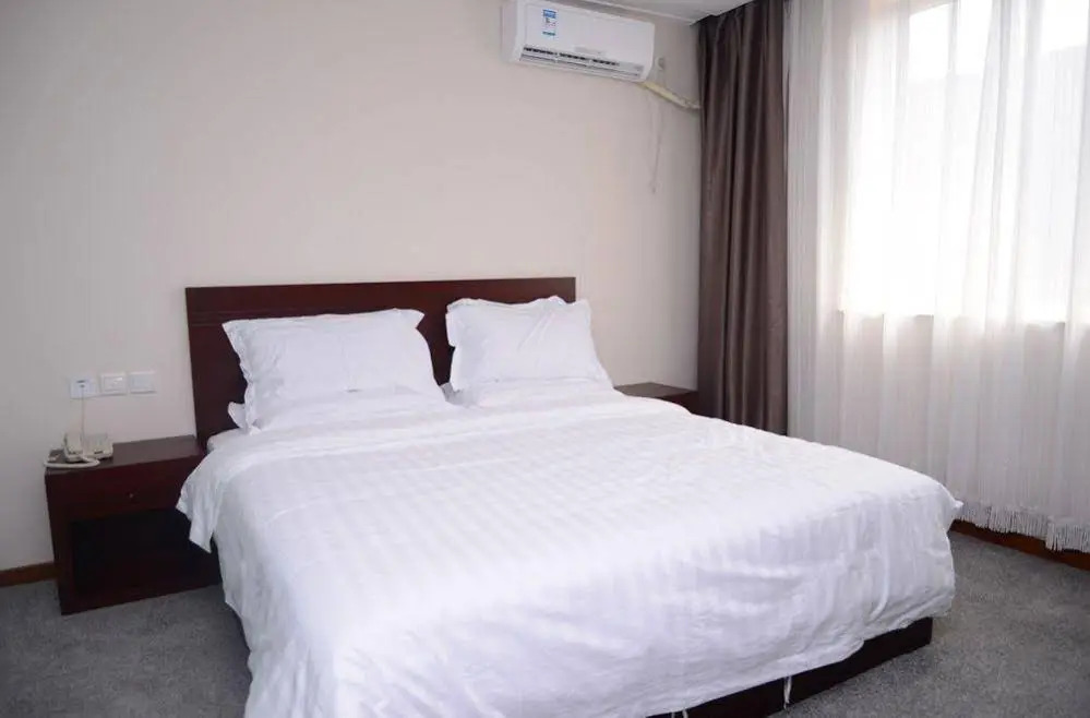 Super 8 Hotel