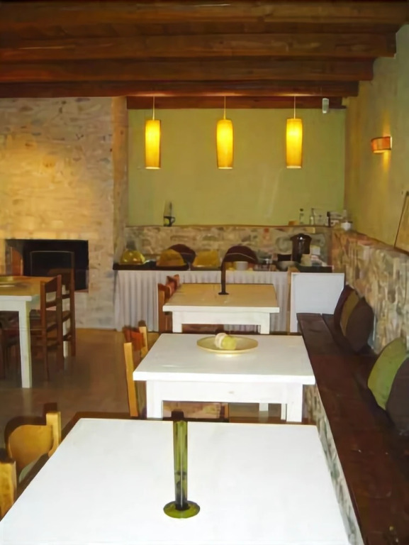 Vlyhada Guesthouse