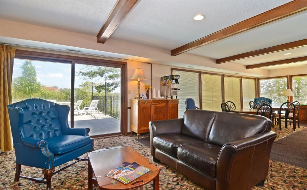 Days Inn Lake Saint Louis