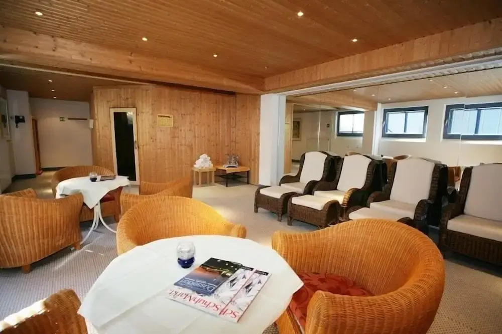 Stargaze Forum Hotel Düsseldorf-Hilden