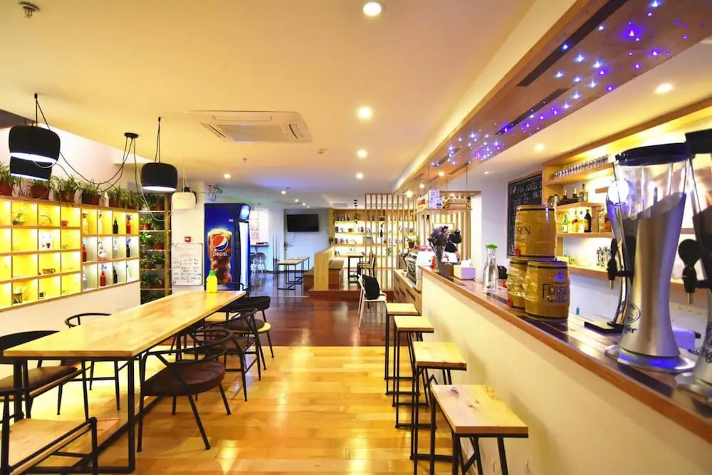 Ease Hostel