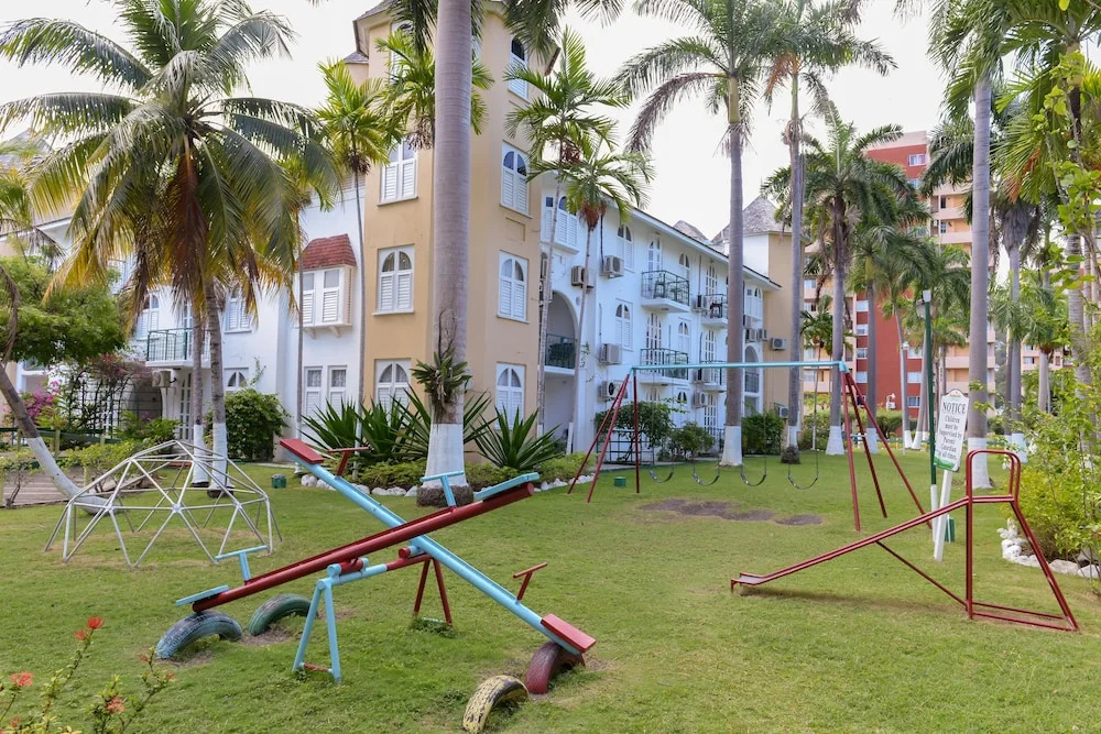 Private 2 Bedroom Beachfront Penthouse Condo Ocho Rios, Jamaica