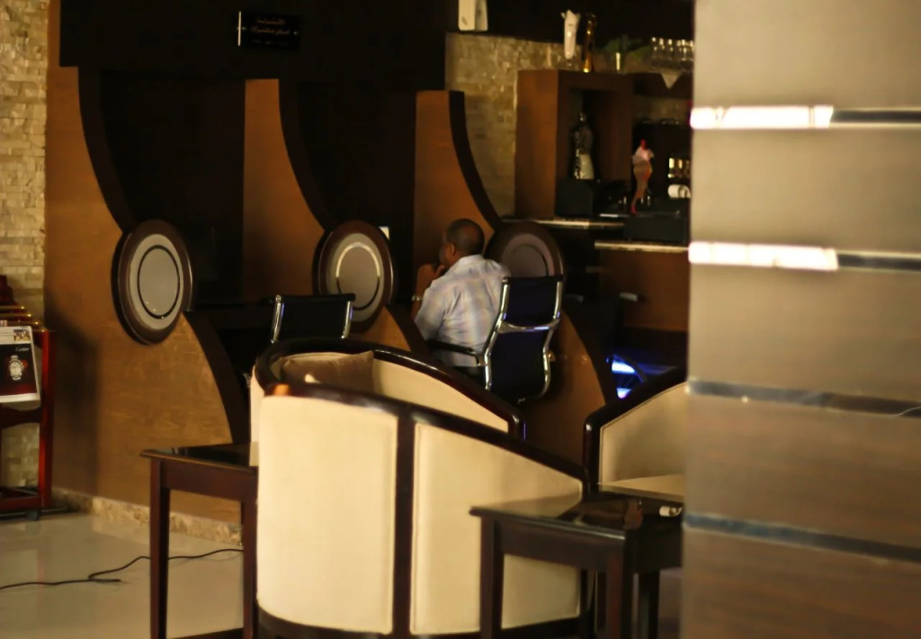 Rest Night Hotel Suites - AL Ta`awon-Hussin bin Ali