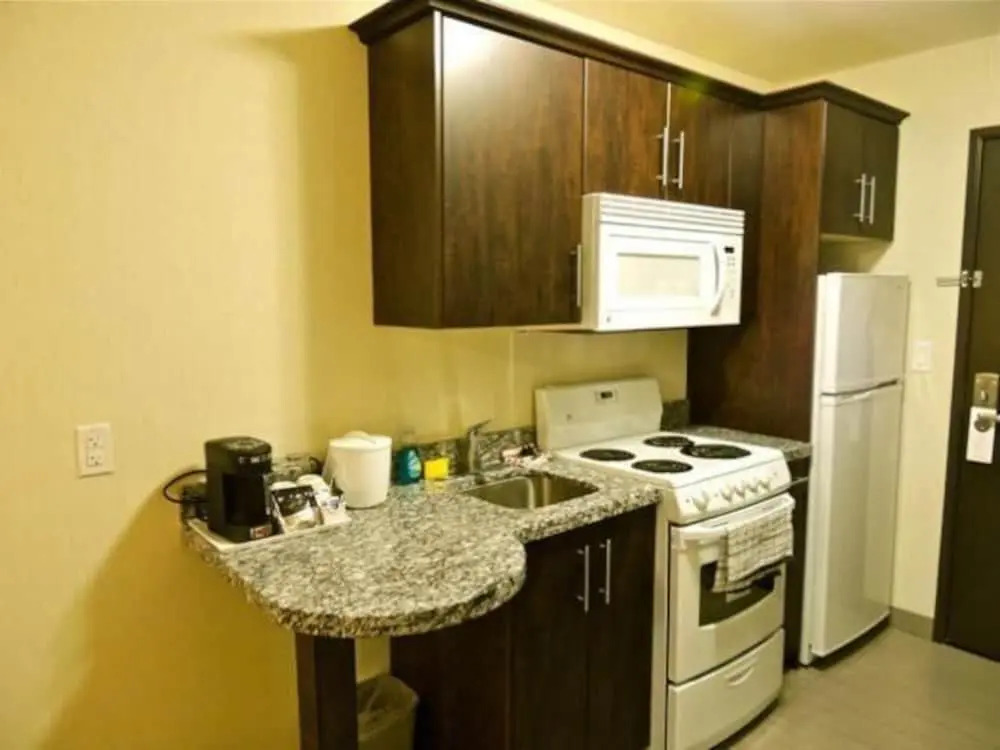 Redvers Western Star Inn & Suites