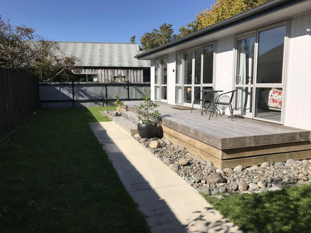 Villa on Nixon St
