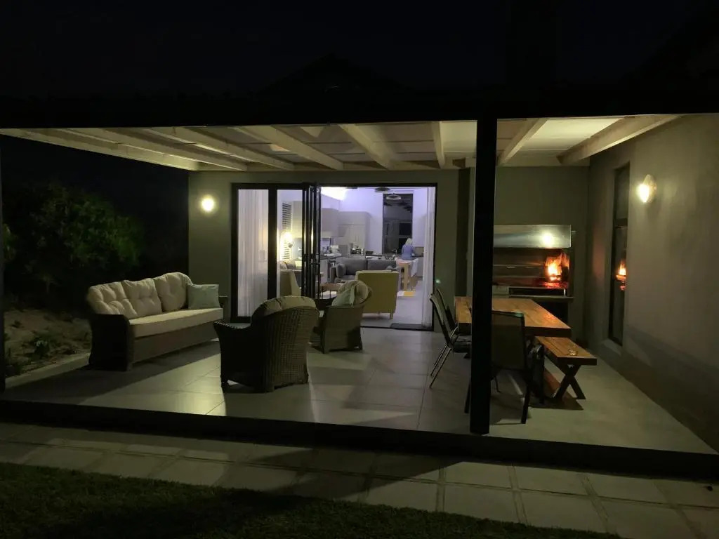 Romansbaai at 402 - with solar power