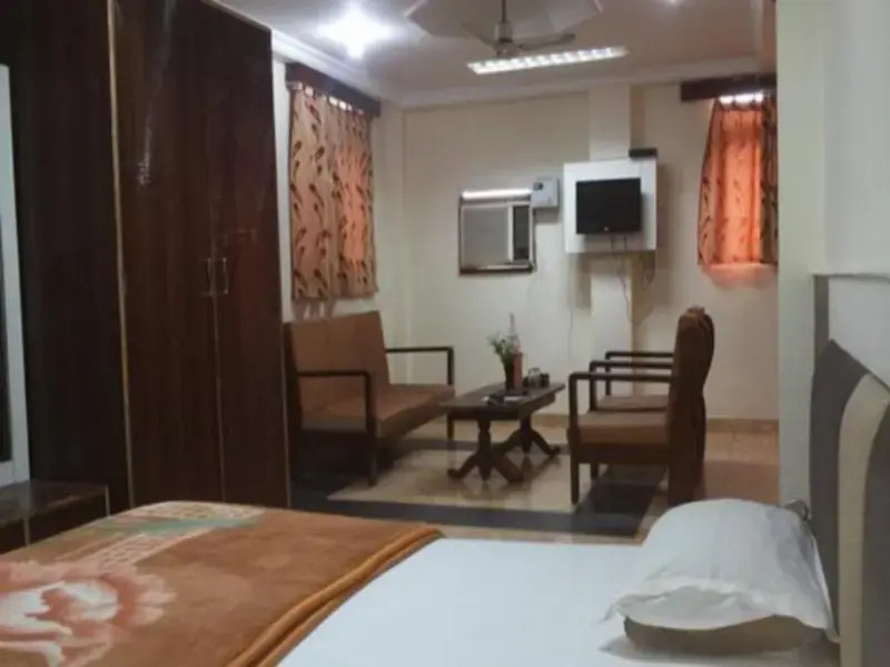Hotel Citi Deluxe Lucknow