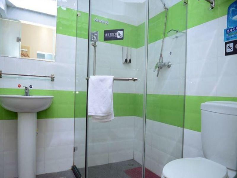 7 Days Inn Harbin West Station Haxi Shopping Mall